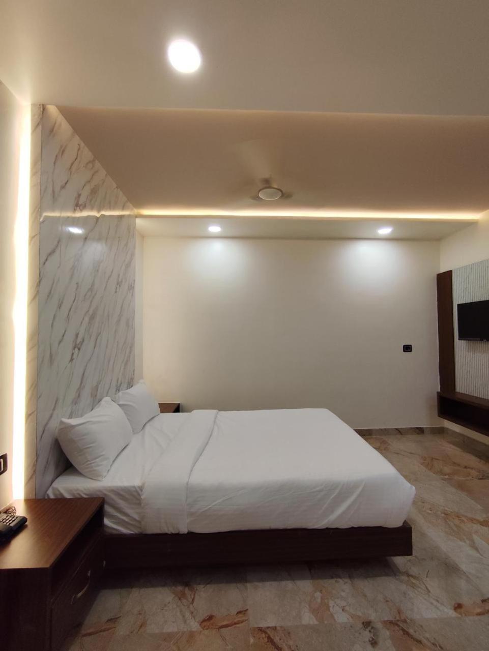 Sree Mahalakshmi Residency By K Hotels Virudunagar 外观 照片